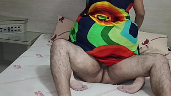Preview 2 of Tommy Guun Sunny Leone - Meu gordinho hoje chegou de viagem e quis vim me ver antes de ir chega em cass