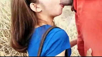Preview 2 of Porno Xasual - Đi du lịch b&uacute_ cu giữa đồng trống t&acirc_y bắc việt nam g&aacute_i bắc rất d&acirc_m đ&atilde_ng