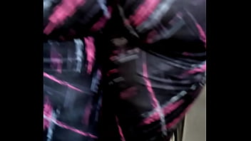 Preview 2 of Teen Boys Mature Moms - Leggins transparentes en el metro