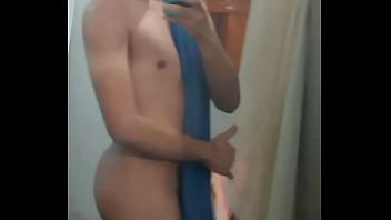 Preview 1 of Attract The Old Man - Novinho do cuz&atilde_o fogoso