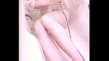 Preview 1 of Arab Sexvideps - 【自慰】酒店浴缸湿身自慰：女装秘书OL性感制服