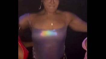 Preview 4 of Group Sex L - Festinha com as amigas