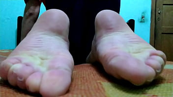 Preview 2 of Garl Painis - My Feet