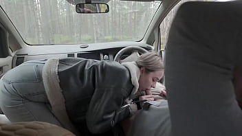 Preview 1 of Desi Rich Woman - real teen couple fucks on the roadside in the car