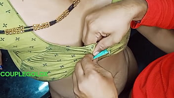 Preview 3 of Img 0020 Mov - कोमल को अमरस बनाना आता नही इसलिए अपने दोस्तो को घर पर बुलाया