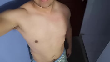 Preview 1 of Pornsex Com Hd - Aburrido en cuarentena