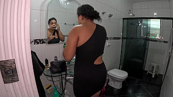 Preview 2 of Indin Girl Ss Fucked Nl - Ted faz uma pegadinha dizendo que ela est&aacute_ gr&aacute_vida de g&ecirc_meos e ela entra em desespero - Gabi Souza
