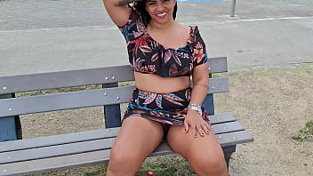 Preview 2 of Big Bullet - Corninho exibindo a bucetinha peluda da mulher na rua,  na praia e at&eacute_ no mercado,  mostrando tudo pra todo mundo ver.