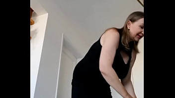 Preview 4 of Bbwsex Old - Giantess granny MaraiOld let her tiny step grandson peek at her big tits and shaved pussy