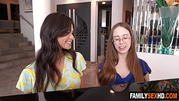 Preview 1 of Analtrafic - Step dad fucking step daughter behind step mom&#039_s back