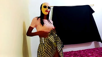 Preview 1 of Young Japan Cute Mp4 - ESTUDIANTE MORENA HACE PORNO CASERO PARA EL NOVIO DE SU MEJOR AMIGA,  MIENTRAS TANTO SU MEJOR AMIGA FOLLA INTENSO CON EL NOVIO ANTES DE IR A CLASES. PORNO REAL CASERO GRATIS