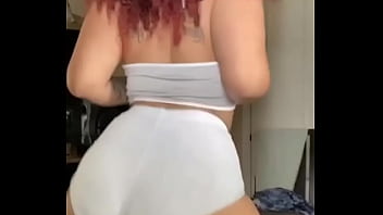 Preview 1 of Best Lesbien Kisser - Too THICK