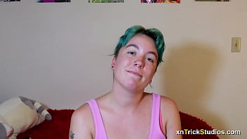 Preview 1 of Mama Store - Fun Game Of Strip Trivia With Olivia