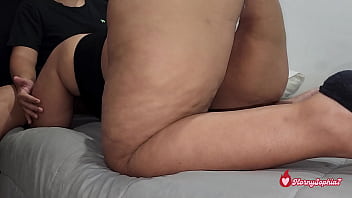 Preview 2 of Fatyoung Granma - roommate me obligo a tener sexo fuerte porque me espiaba mientras hacia estiramientos