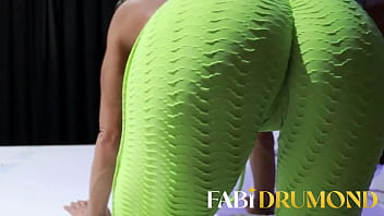 Preview 1 of Tube Anal Mini Skirt - Milf gostosa levou o personal trainer para o motel e ensinou como que treina de verdade - fabidrumond.com.br
