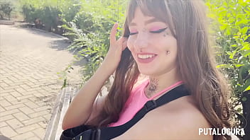 Preview 1 of Small Arbi Sex - PutaLocura - Rumana tetona Deedee se traga la leche de Torbe despu&eacute_s de ser pillada en un parque.