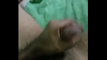 Preview 1 of My Mom Sleepingnic - pau gozando muito