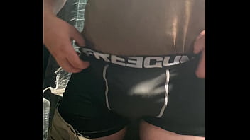 Preview 4 of Big Tit Teacher Swallow - Mon gros cockring au boulot