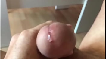 Preview 2 of Mia Khalifa Lip Kiss - liquido preseminal del bueno,  saladito