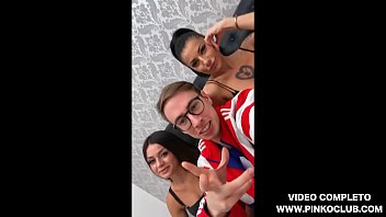 Preview 4 of Tamil Actress Sirel Sex - MAX FELICITAS THREESOME SCOPA INSIEME MARTINA SMERALDI E PRISCILLA SALERNO