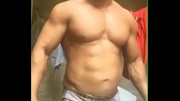 Preview 1 of Dasi Anty Xxx Video Nite - Musculoso se exibindo