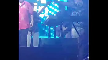 Preview 2 of Allcr Noresh - Mujer desnuda en concierto de TONNY ROSADO (SIN CENSURA)