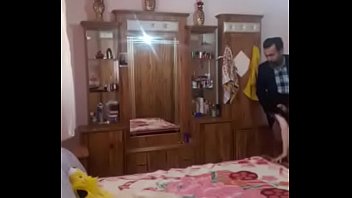 Preview 1 of Travel Tent - اب ينيك بنته في غرفته