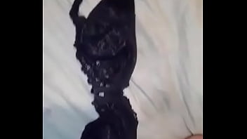 Preview 1 of Danielle Malphrus - Me wanking in bra