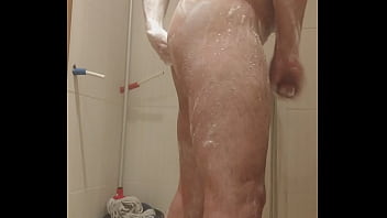 Preview 3 of Sckual Girl Di Perkosa - shower cock