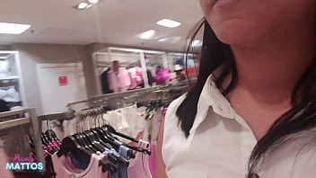 Preview 2 of Xx Hbvibeo18s - Fui comprar roupas e ficar peladinha nos provadores das lojas