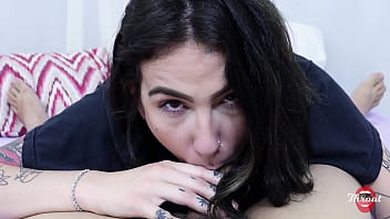 Preview 4 of School Xxx Bag - Pedi a minha amiga uma ajuda para ela me chupar at&eacute_ eu gozar - Thalia Senna / Lord Kenobi / THROAT
