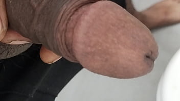Preview 4 of Punjabi Sex Fuk T - Elenpatro peeing