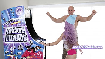 Preview 1 of Sexxxx Vidios Please - Vina Sky&#039_s Fav Arcade Game (Massive White Dicks)