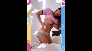 Preview 2 of Con Mi Mama Incesto - Alejandra Baigorria,  culona cambi&aacute_ndose en vivo