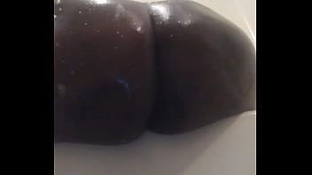 Preview 1 of Jouicy Pussy In Mouth - Black Babe shaking her wet ass