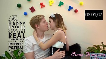Preview 2 of Lexxie Tyler - 10 Minutes Make Out Challenge!! Jamie Young