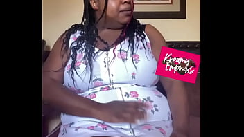 Preview 1 of Tube Videos Wie Swap - Curvy chic flexes toes