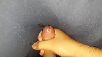 Preview 2 of Hanging Swinging Tits - Cum debajo de las sabanas...