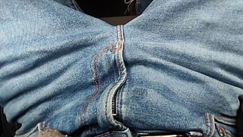 Preview 3 of Slaying Vagina - Peeing in my car