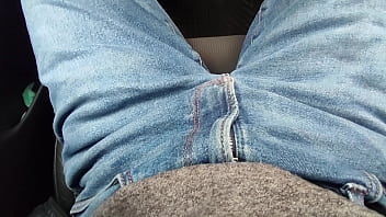 Preview 1 of Slaying Vagina - Peeing in my car