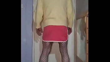 Preview 1 of Vsk Dogovor Kasko - crossdressing sissy looking to swallow a whole bladder full of another mans pee part 4
