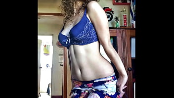 Preview 2 of Sex With Sexy Dress - Quien es ella?