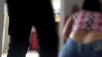 Preview 1 of Agnes Monica Sex Indinesia - En la cocina ella se pone caliente y le gusta que la coja de pie