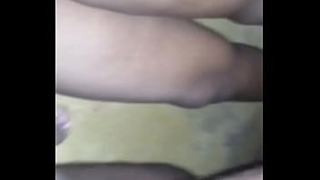 Preview 4 of Gentot Pembantu - Horny Desi aunty fucking husband friend  hindi audio