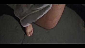 Preview 2 of Cum Twin - Exibicionismo na rua