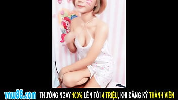 Preview 2 of Family Union - Em G&aacute_i Th&aacute_i Lan Chat Sex Khoe V&uacute_ Trắng Như Bưởi