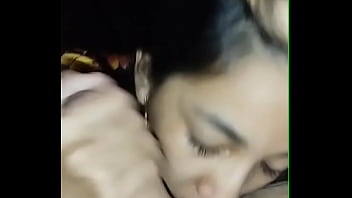 Preview 2 of Slip Tube Porn - Desesperada por comerme el pene