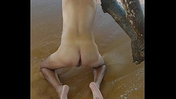Preview 3 of 18 Mom Movies - Ladysilva latina gay bunda gostosa na praia,  vamos fuder gostoso