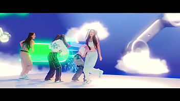 Preview 2 of Karena Kapoor Sexsevideo Xxnx - New jeans - Hype boy MV