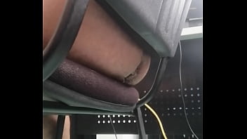Preview 1 of Jepan Vs Negroh - en la silla anal